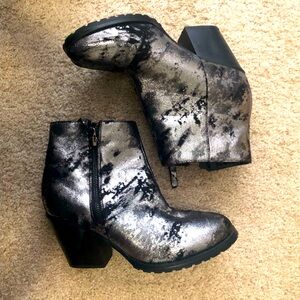 Olivia Miller silver metallic and black ankle boots